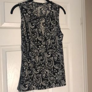 Express paisley key hole front shell